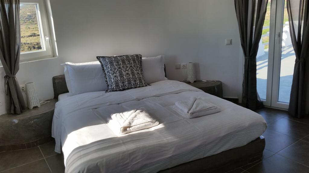 Abelomilos Exclusive Villa Imerovigli  Room photo
