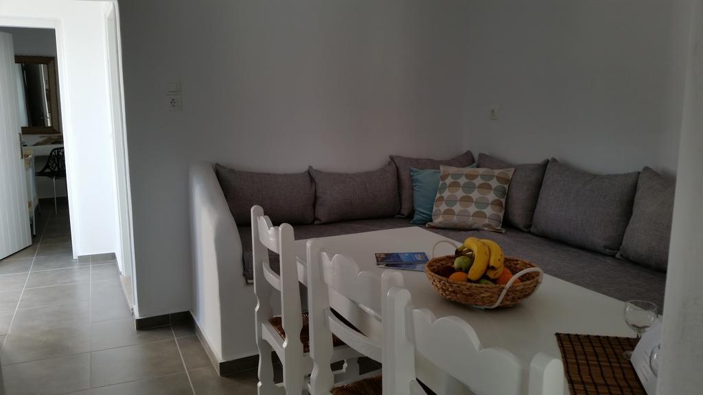 Abelomilos Exclusive Villa Imerovigli  Room photo